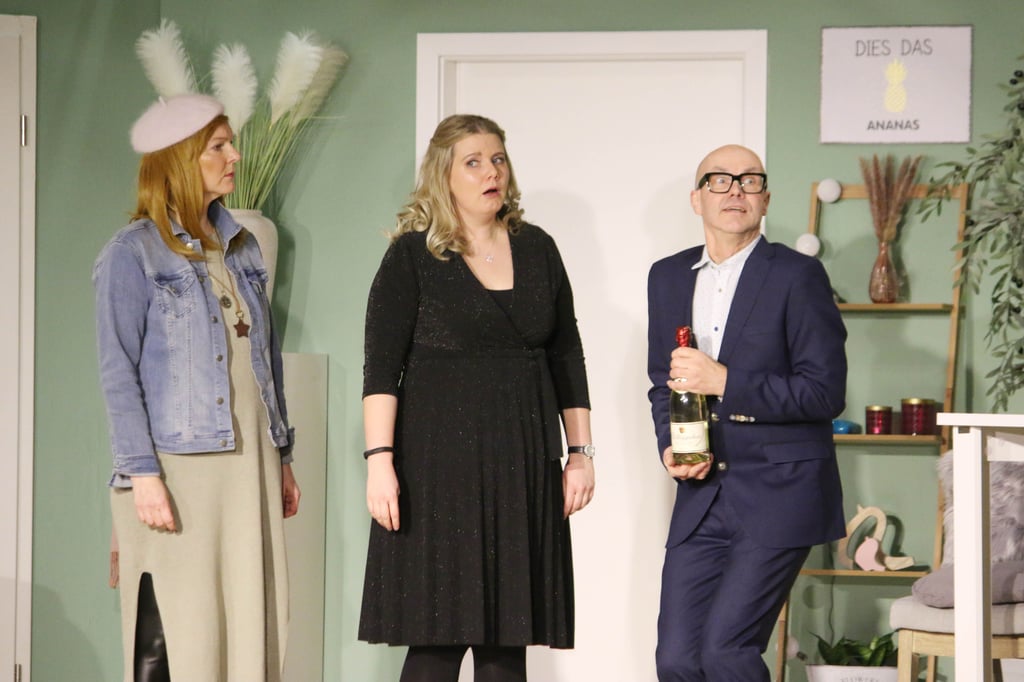 Theatergruppe Delbrück freut sich über nahezu ausverkaufte Premiere