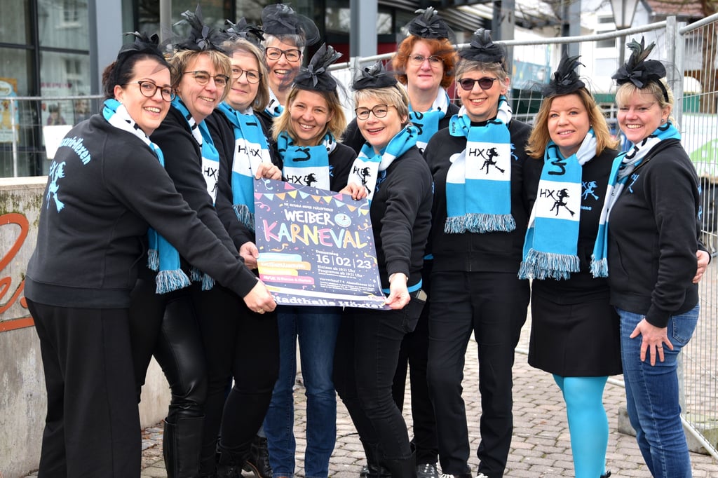 Bunt-verhexter Weiberkarneval in der Stadthalle Höxter