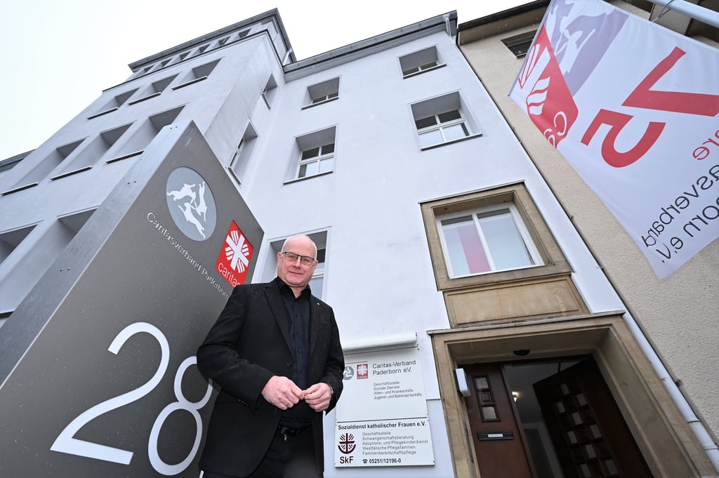 Bilder Von Fielmann - Ihr Optiker & Hörakustiker Paderborn Caritas Paderborn reduziert stationäre Versorgung