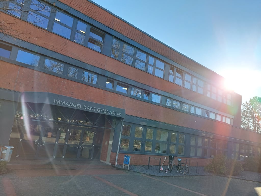 Bad Oeynhausen Das ImmanuelKantGymnasium stellt die Weichen für die Zukunft Bad Oeynhausen Das ImmanuelKantGymnasium stellt die Weichen für die Zukunft