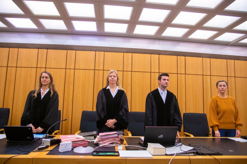Für den Prozess sind zunächst zehn Verhandlungstage vorgesehen.