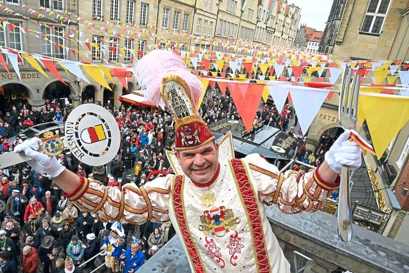 Prinz Mario I. hat seit Sonntagmittag den Schlüssel zum Rathaus, zuvor standen am Prinzipalmarkt...
