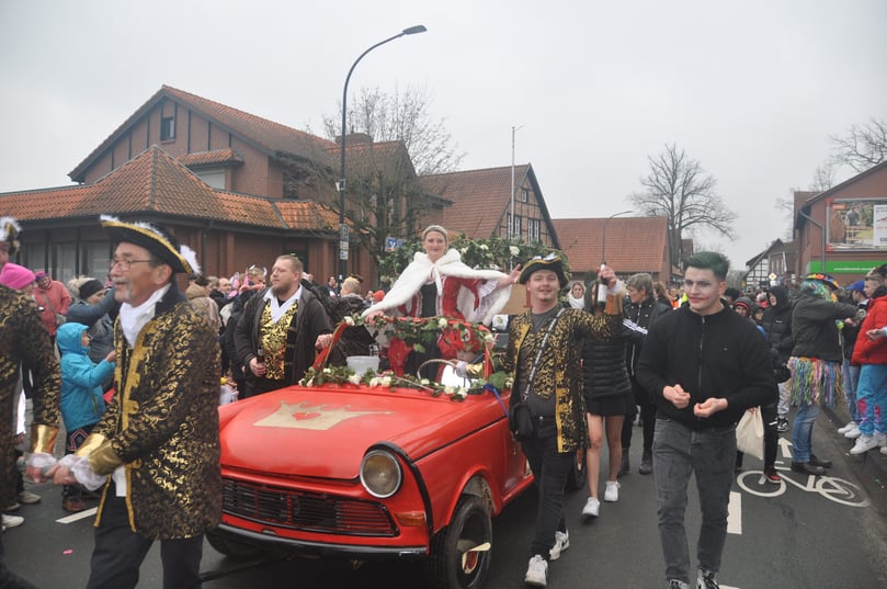 Rosenmontagsumzug in Ladbergen 2023