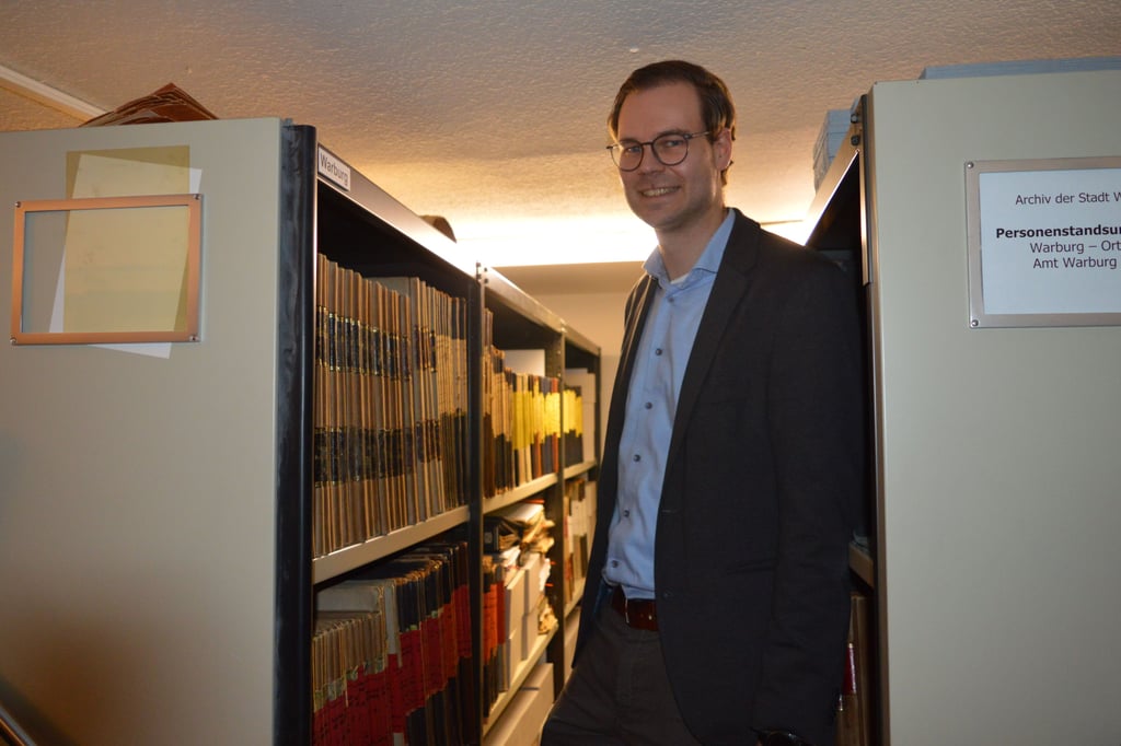Stadtarchiv Warburg Geschichte und Blick hinter die Kulissen