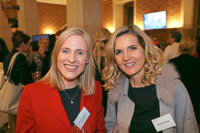 WiB-Dinner mit Festrednerin Marie-Christin Ostermann und Mareike Boccola (Hausschild Speedmixer).
