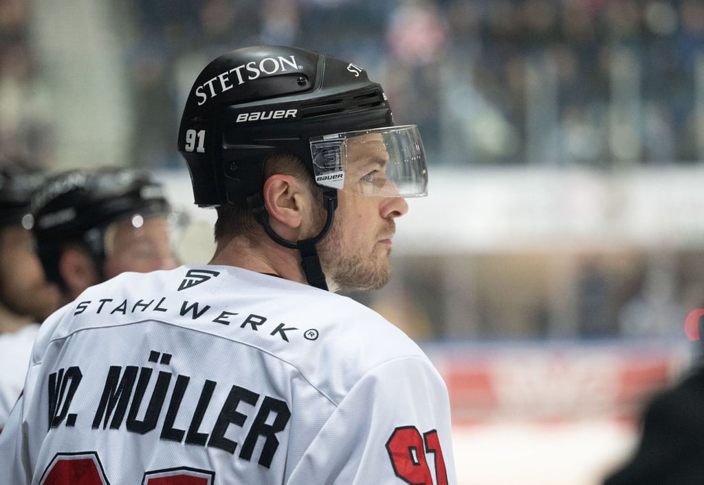 Moritz Müller feiert 1000. DELSpiel mit 82 der Haie