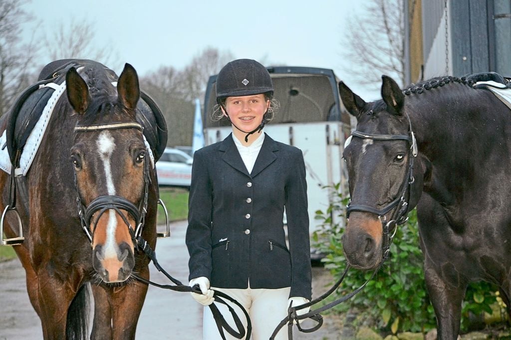 Frühjahrsturnier RV Nethegau Brakel Die NachwuchsReiter trumpfen auf