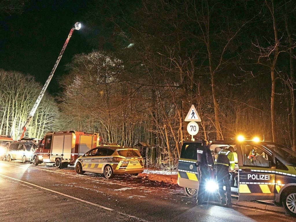 Polizisten Finden Offenbar Vermisste Luise (12) Tot Im Wald