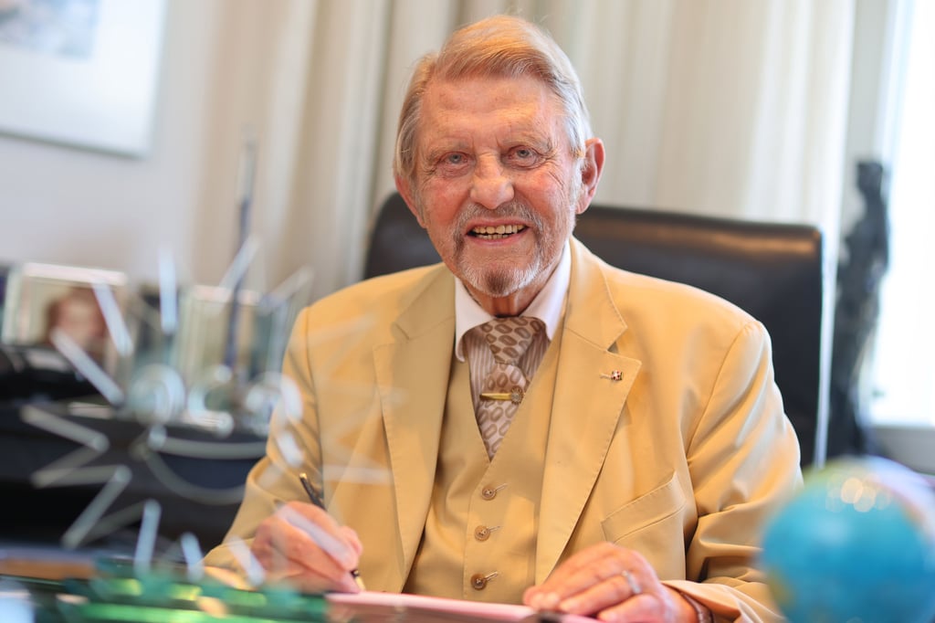 Espelkamp Paul Gauselmann für starke Klinik im Lübbecker Land