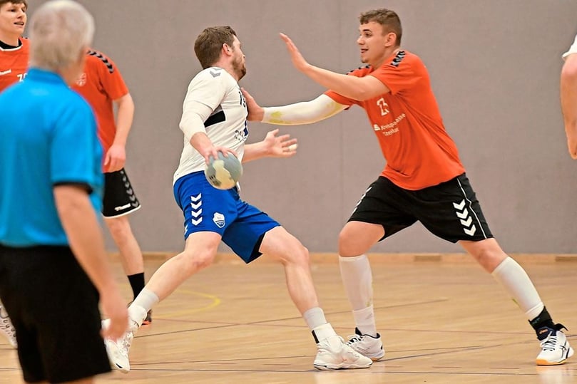 Szene aus dem Spiel SGH Steinfurt gegen SC Hörstel (43:33) am 25. März 2023.
