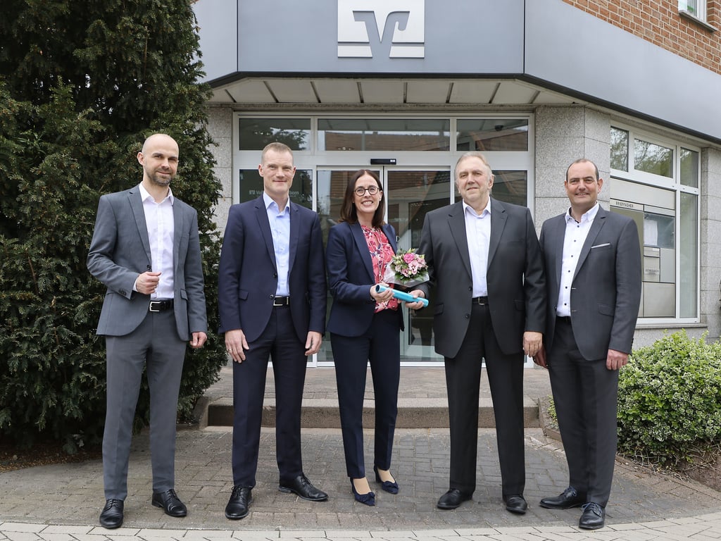 Andrea Egold neues Gesicht der Volksbank Paderborn in Wewer Andrea Egold neues Gesicht der Volksbank Paderborn in Wewer