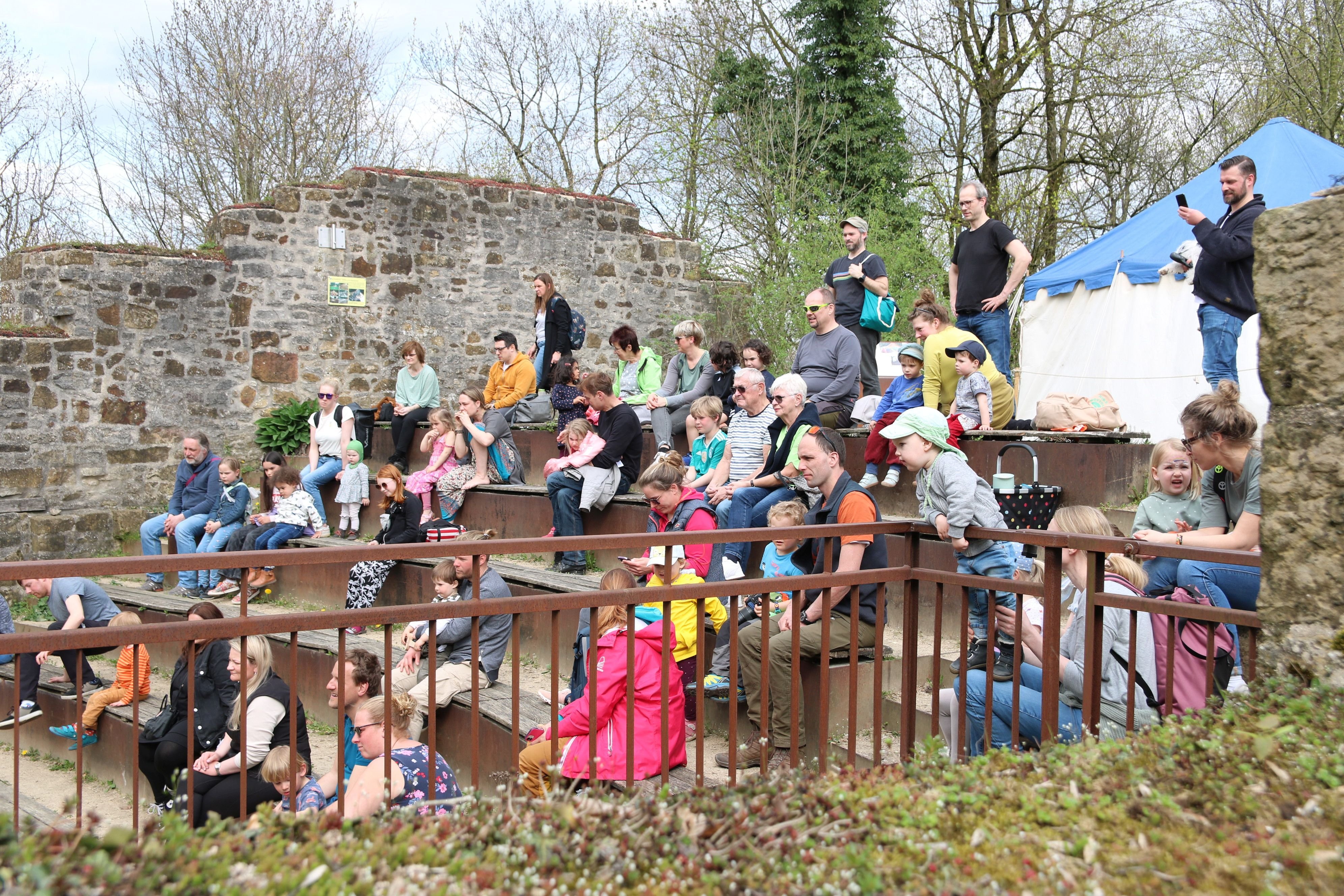 Borgholzhausen: Theater Auf Der Burg Ravensberg