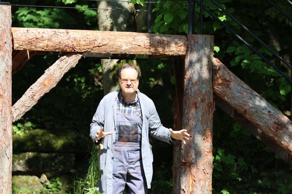 Premiere der „Unendliche Geschichte“ Fantastische Wesen verwandeln das