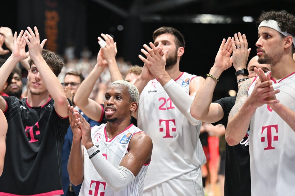 Telekom-Baskets-Bonn-gehen-im-Playoff-Halbfinale-in-F-hrung