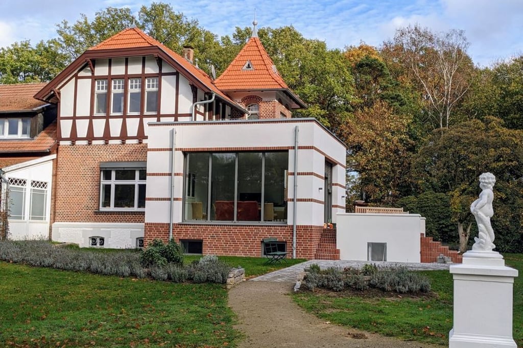 Villa aus dem Dornröschenschlaf geweckt