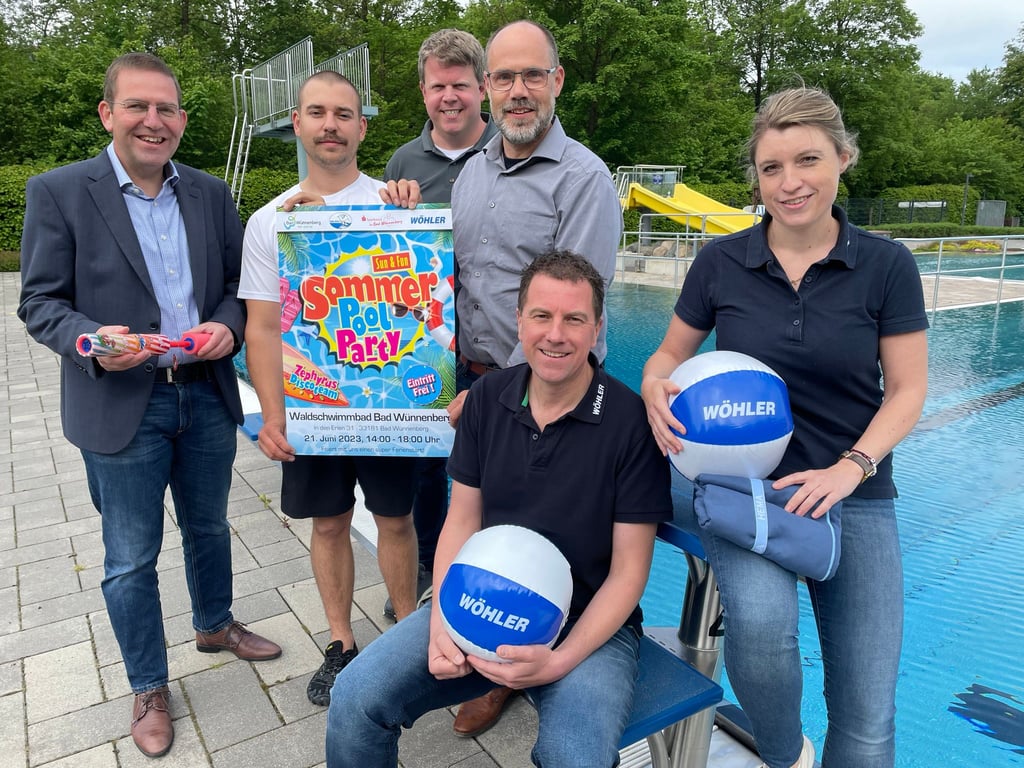 Schüler starten in Bad Wünnenberg mit SommerPoolParty in die Ferien