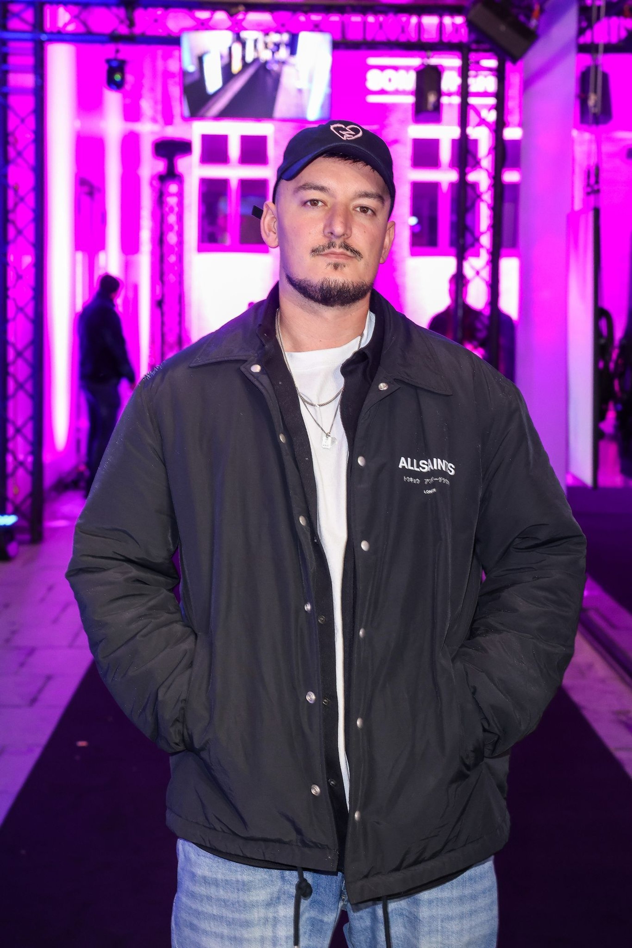 Rapper Montez erobert Spitze der AlbumCharts