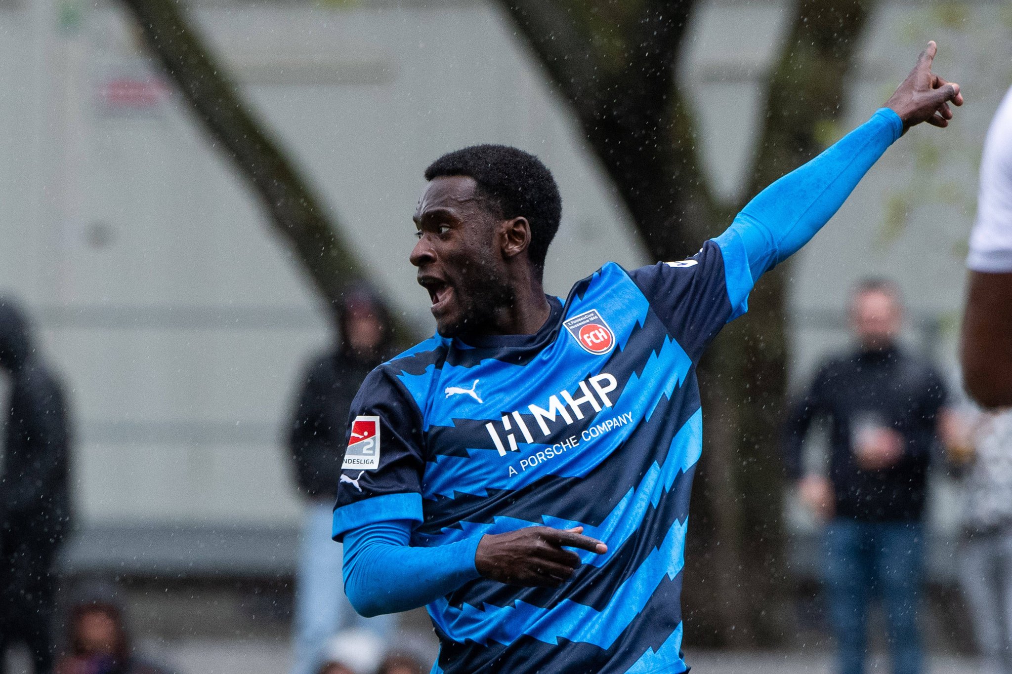 Arminia Bielefeld verpflichtet Merveille Biankadi