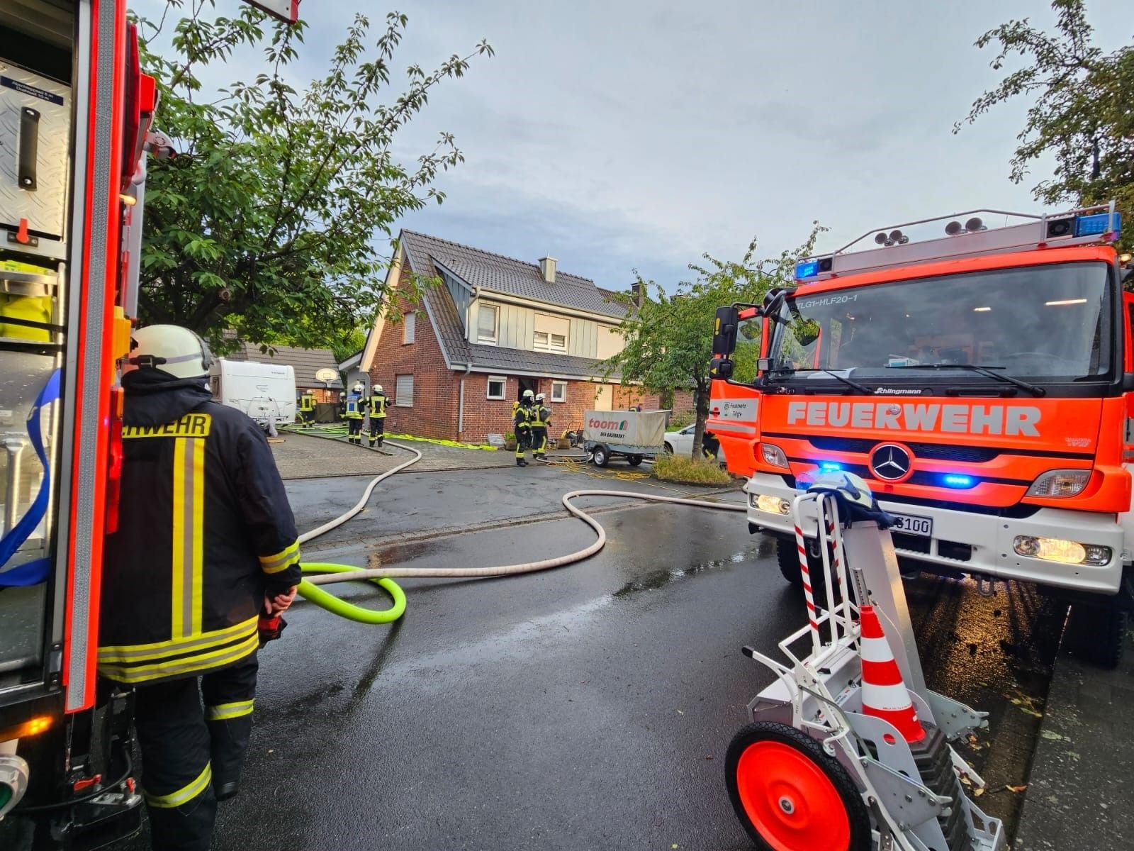 Brand Nach Blitzeinschlag