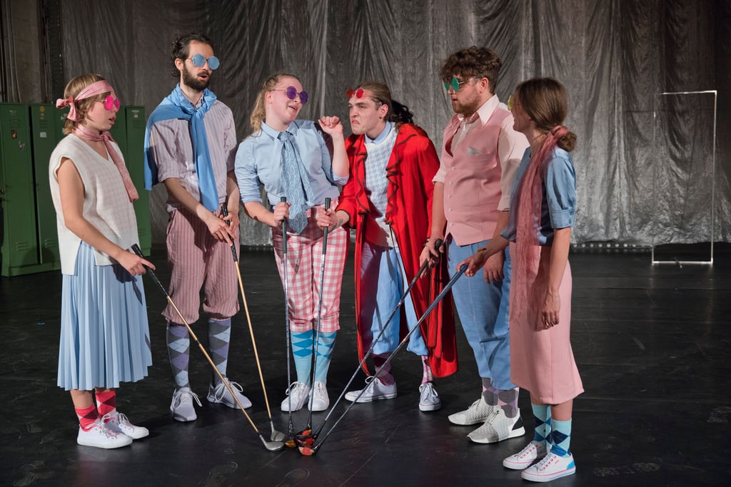 Auf dem Sommerfest der Gleichstellung zeigt das „Cactus Junges Theater“ szenische Ausschnitte aus „Das Kabinett des Normativen“. Auf dem Sommerfest der Gleichstellung zeigt das „Cactus Junges Theater“ szenische Ausschnitte aus „Das Kabinett des Normativen“.