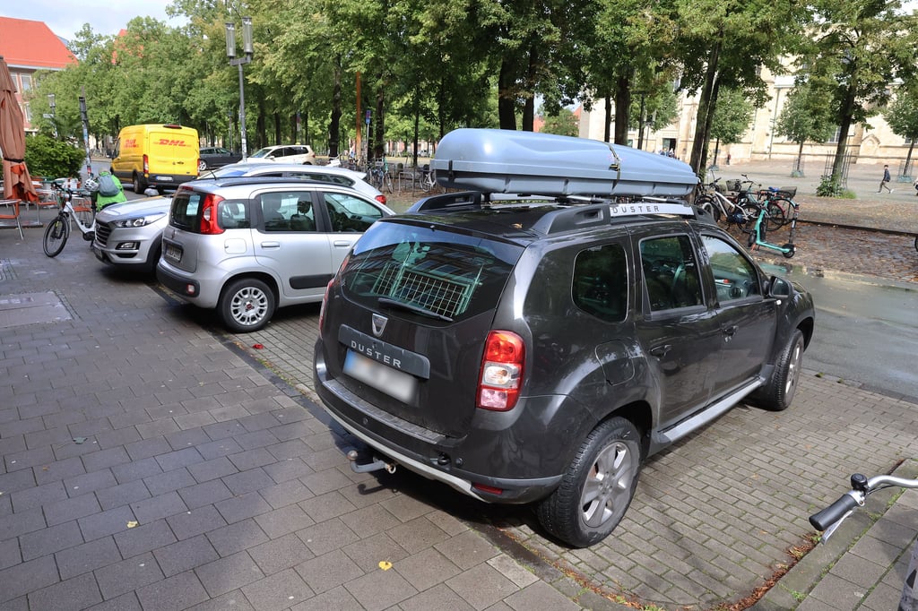 Parken mit dem blauen EU-Parkausweis - Muss der Halter des Pkw