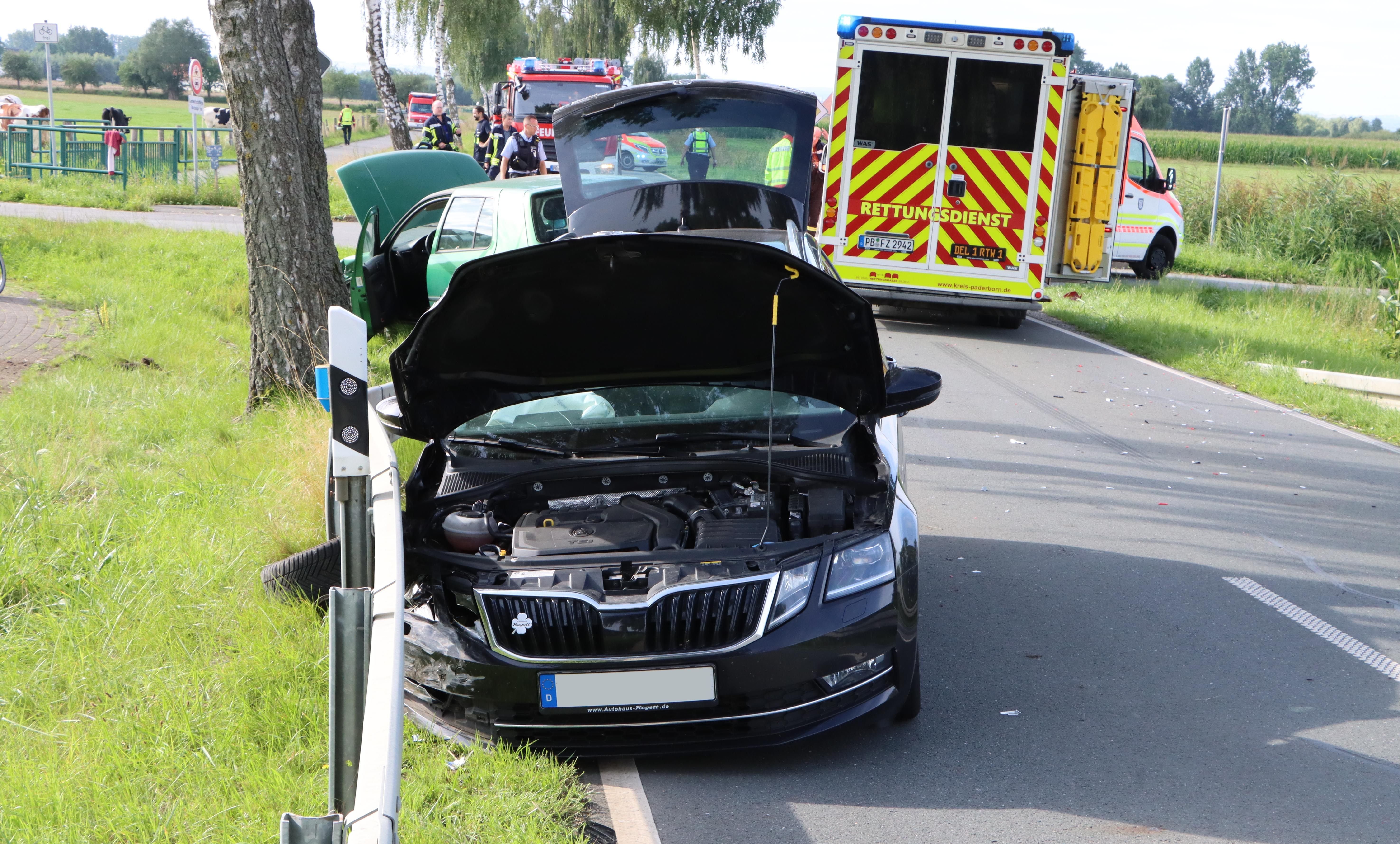 Drei Erwachsene Und Ein Kleinkind Bei Unfall In Salzkotten-Verlar Verletzt