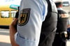 Die Bundespolizei hat einen stark alkoholisierten Schwarzfahrer aus Bielefeld in Schloß Holte gefesselt und nach Paderborn ins Gewahrsam eingeliefert.