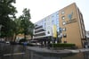 Auch das St. Vincenz-Krankenhaus in Paderborn ist betroffen vom Stellenabbau. Insgesamt werden an den drei Standorten in Paderborn und Salzkotten 108 Mitarbeiter entlassen.