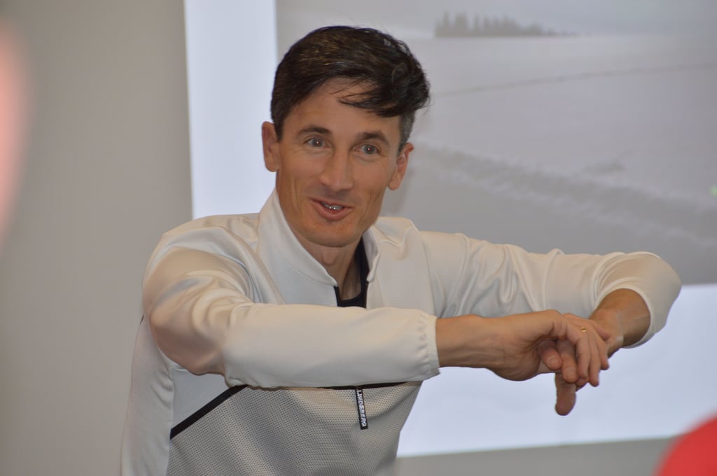 Olympiasieger Martin Schmitt macht Banker in Holzminden fit