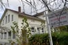 Die historische Villa Mühlenbach an der Lübbecker Straße steht zum Verkauf. Die Immobilienfirma Engel &amp; Völkers kümmert sich derzeit um die Vermarktung und bietet das Schmuckstück für 390.000 Euro an.