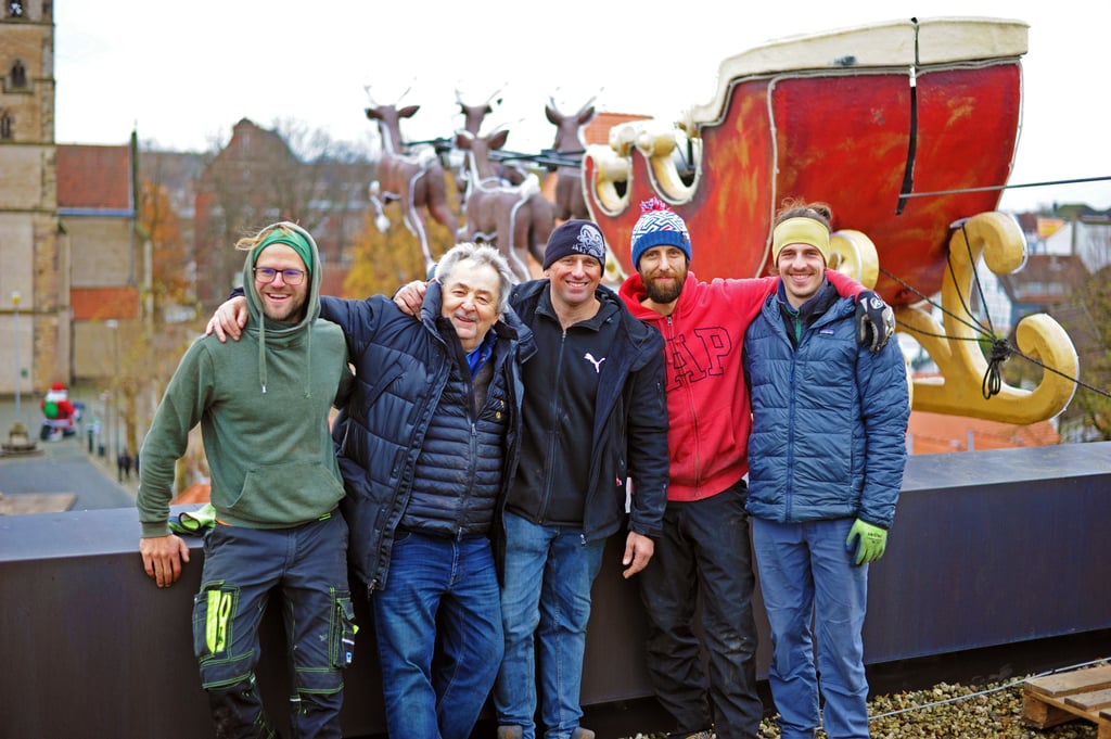 Fliegender Weihnachtsmann erreicht Herford