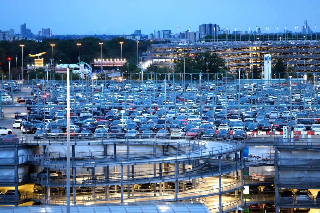 Parken Am Flughafen Friedrichshafen Online Buchen www.muensterschezeitung.de