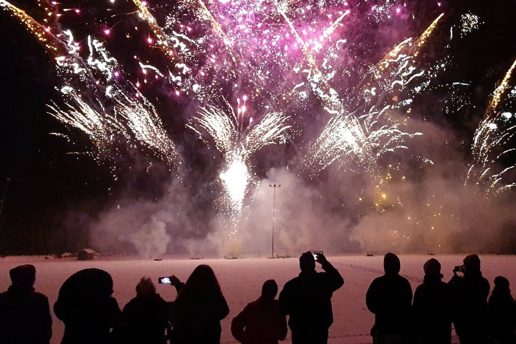 Böllerwürfe auf Polizisten in Bielefeld – 69 Einsätze in Höxter
