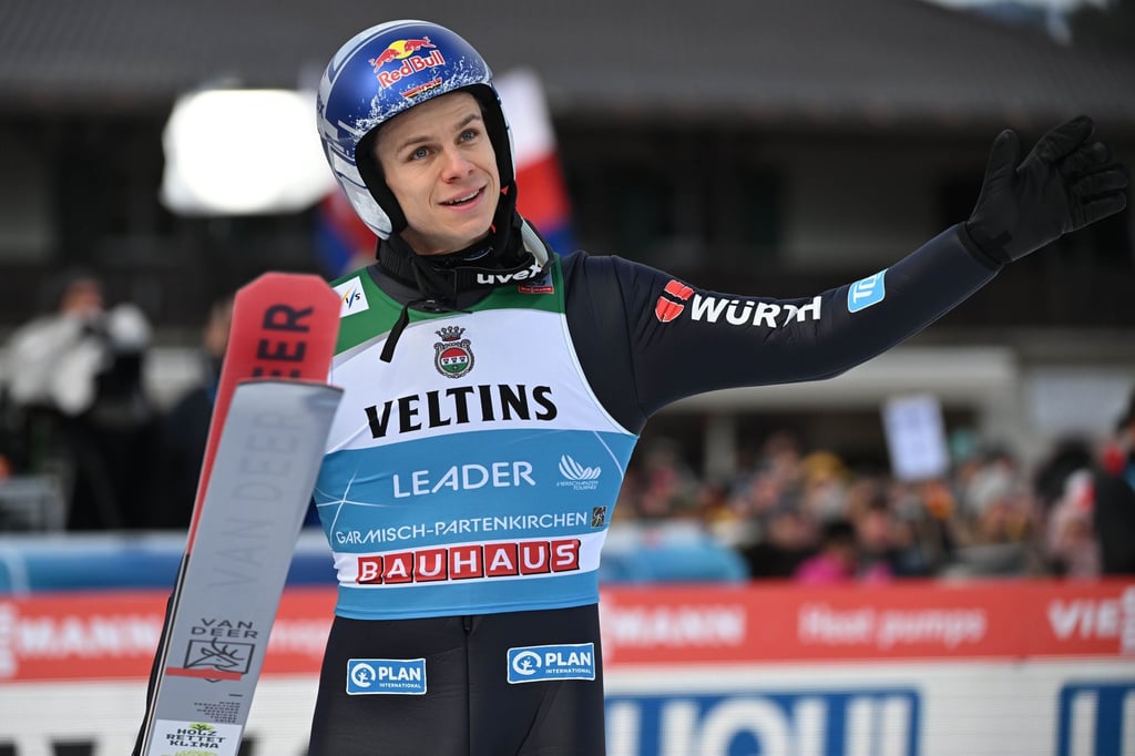 Tournee als Zweikampf Wellinger bleibt knapp vor Kobayashi