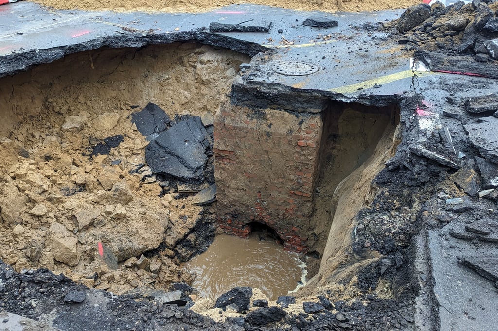 Greven Fünf Meter breites Loch in der Rathausstraße