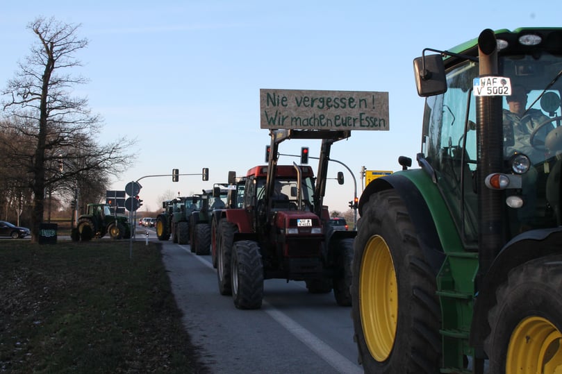 Bauern-Protest: Trecker-Korso bremst Lippstädter aus