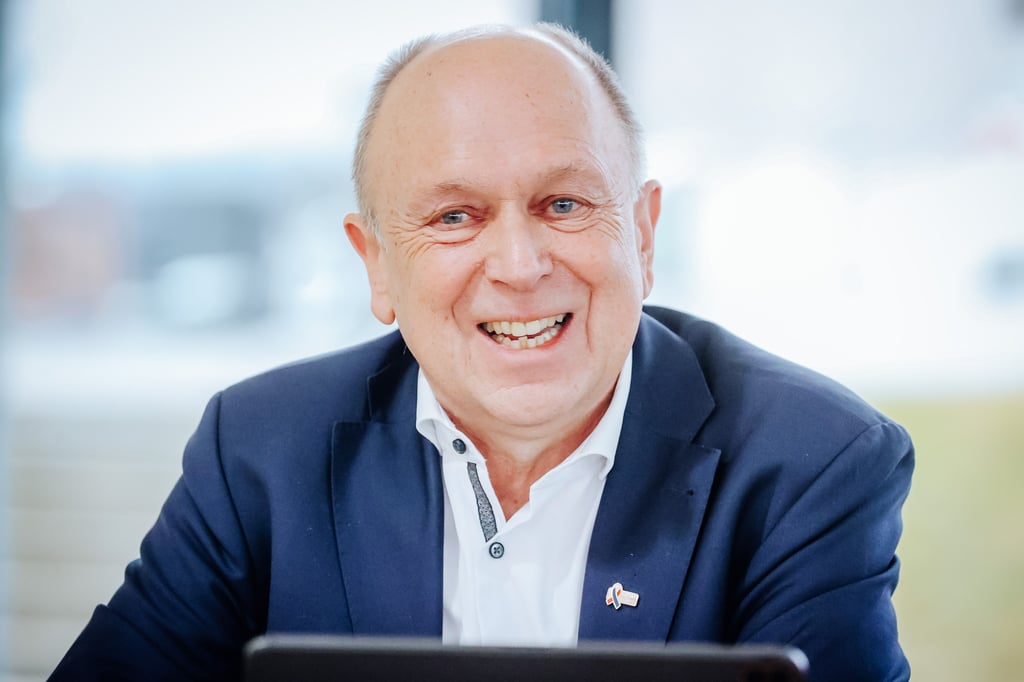 Kommunalwahl 2025 Christoph Rüther Bleibt Landrat In Paderborn - cgm6x0s