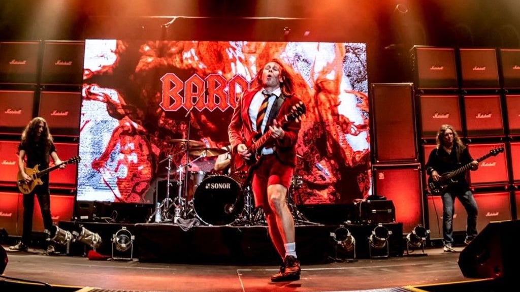 Beverungen: Barock bringt AC/DC-Sound in die Stadthalle