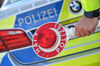 Die Polizei in Bielefeld stoppte zwei Jungen auf einem Elektroroller.