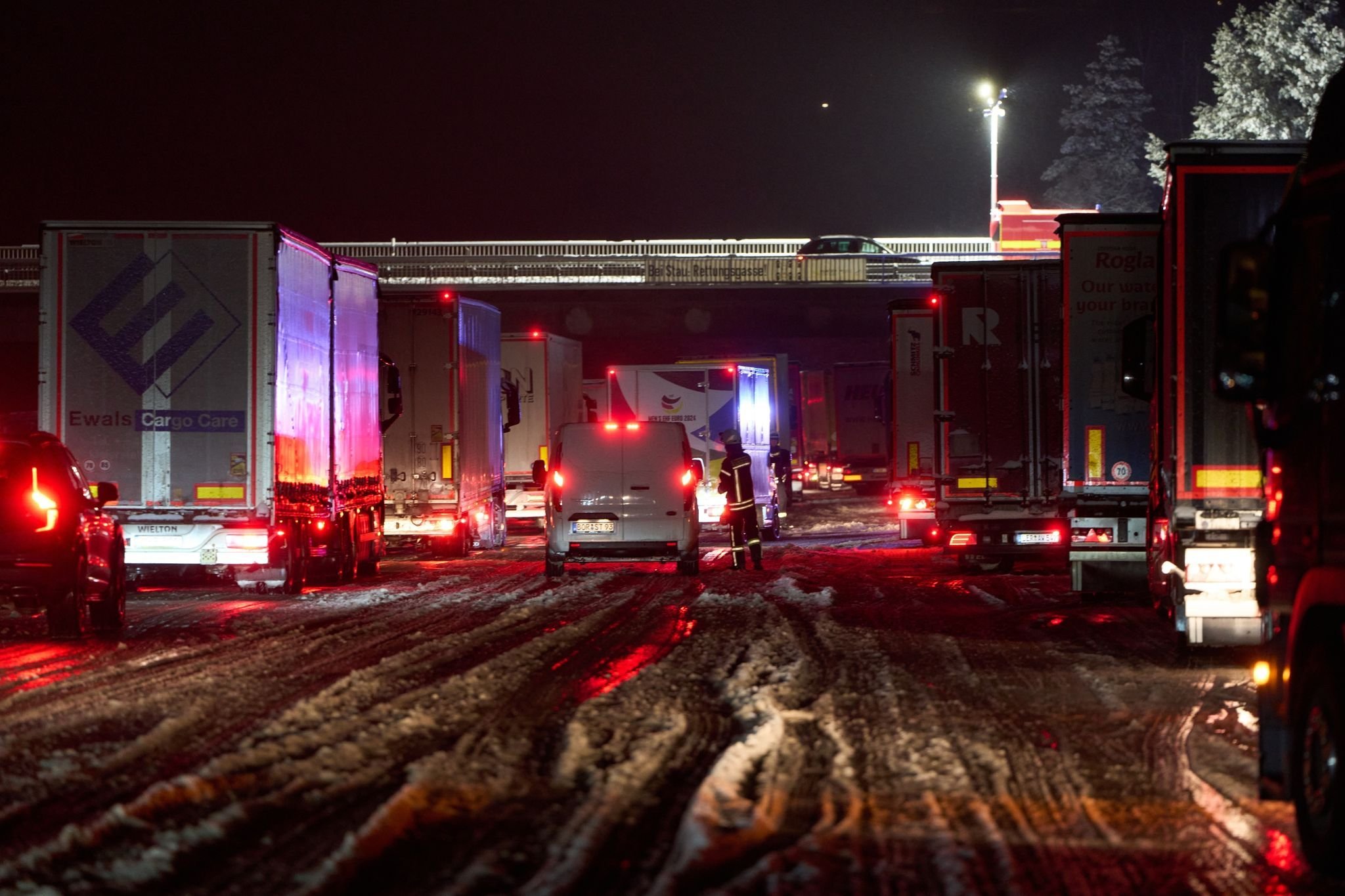 Angespannte Lage Auf Autobahnen Im Süden Von NRW