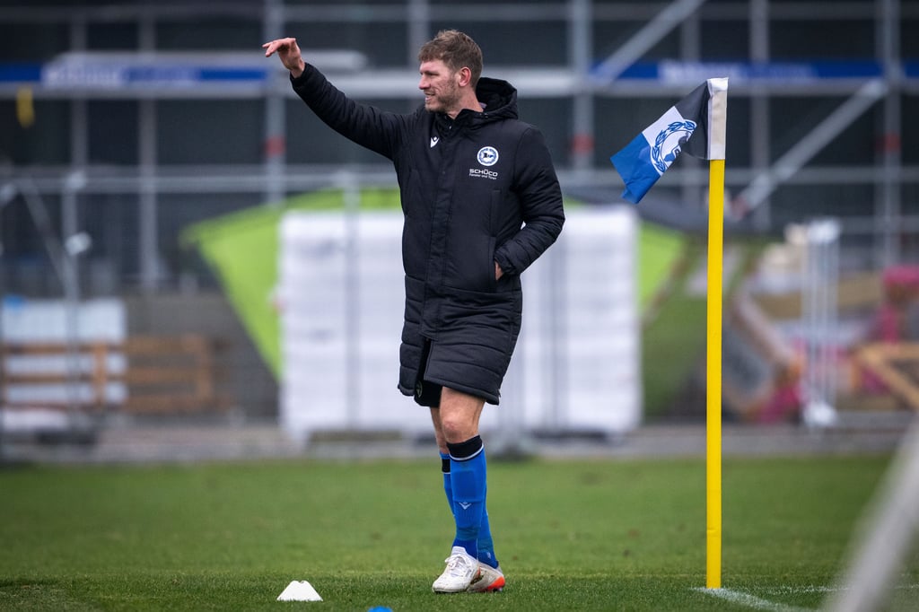 Arminia-Legende Klos startet Abschiedstour in Münster