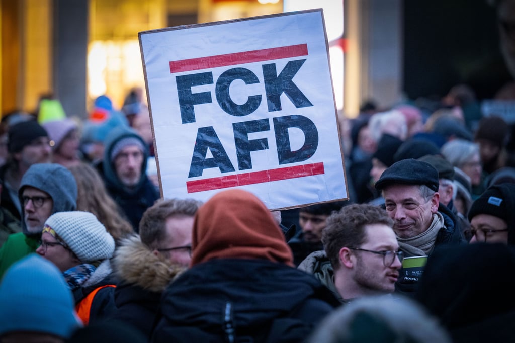 Stadtrat Bielefeld Klare Kante gegen Rechtsextremismus