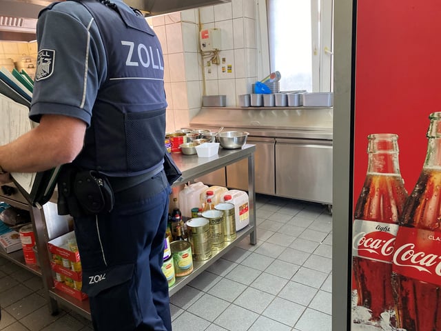 Zoll Osnabrück Entdeckt Bei Gastro Kontrollen 32 Mögliche Verstöße - cb4px7t