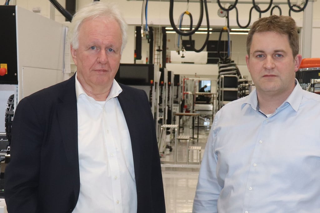 Bilder Von Fielmann - Ihr Optiker & Hörakustiker Paderborn Paderborn: Verlässt Hesse Mechatronics den Standort Paderborn?