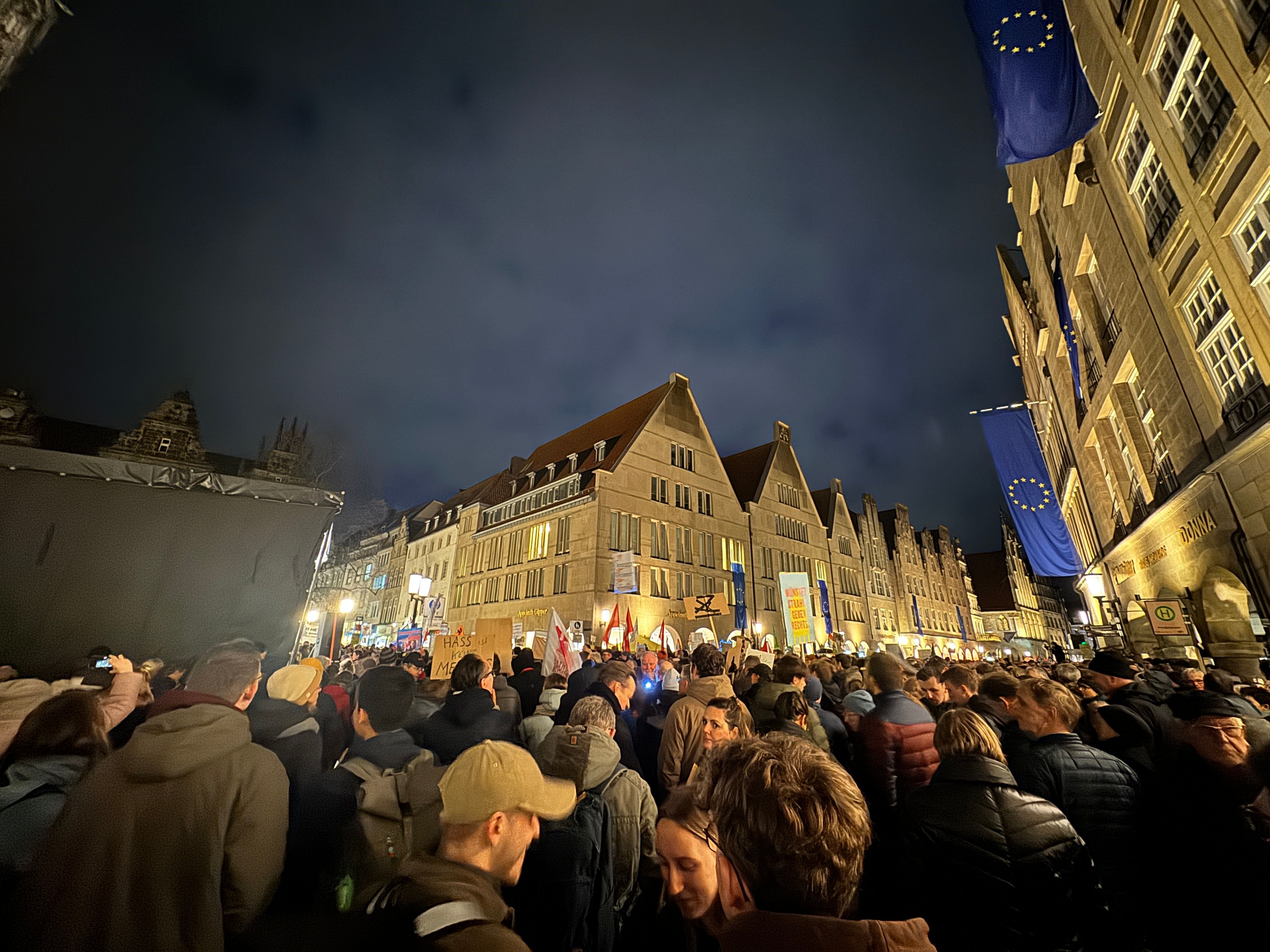 Live: Demo Gegen AfD-Neujahrsempfang In Münster