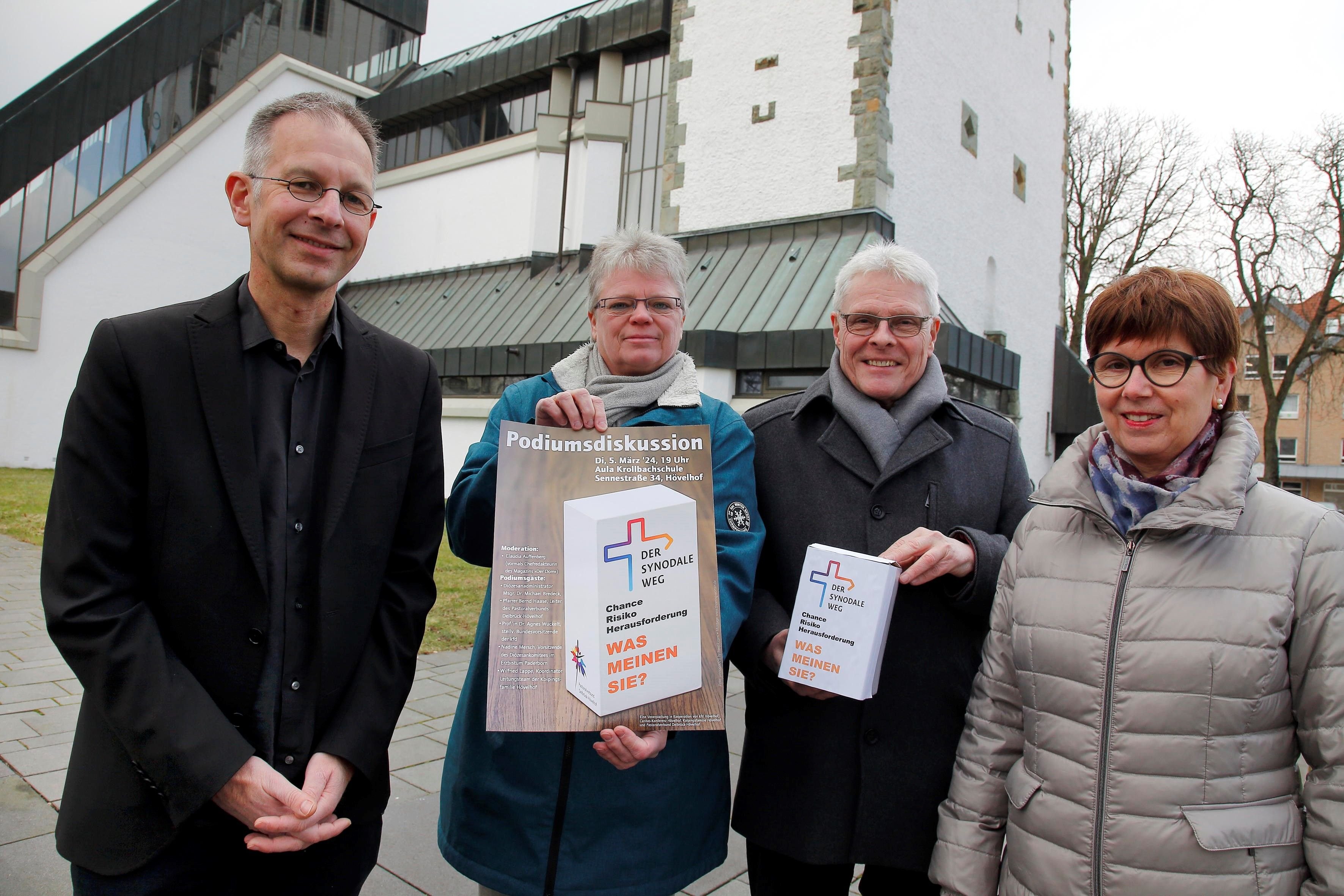 Hövelhof: Möglichkeiten Ausloten - Podiumsdiskussion über Synodalen Weg