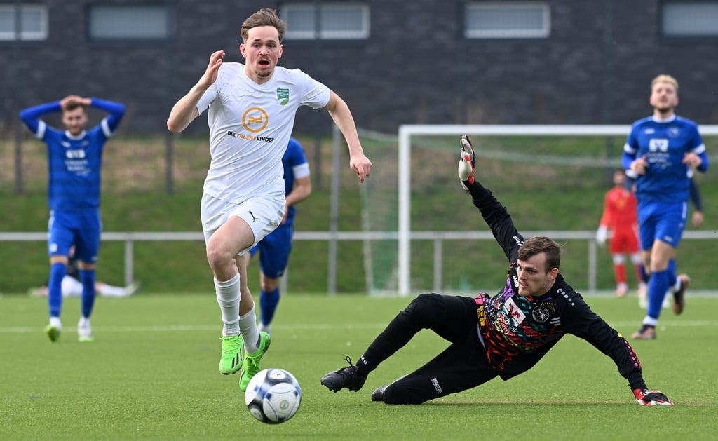 Alexander Bilski trifft für GW Nottuln II zum Sieg