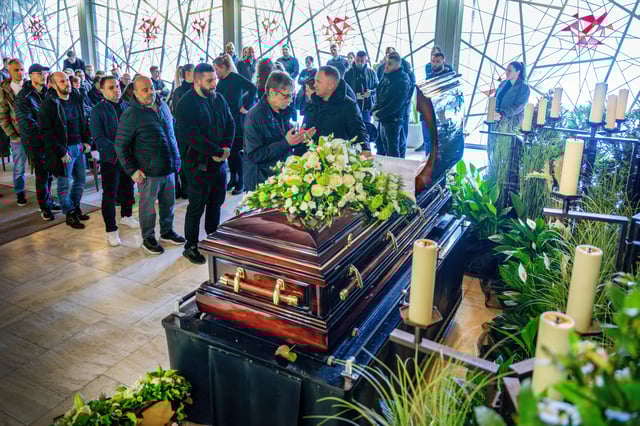 Bielefeld: 1000 Menschen bei Beerdigung von Besar Nimani