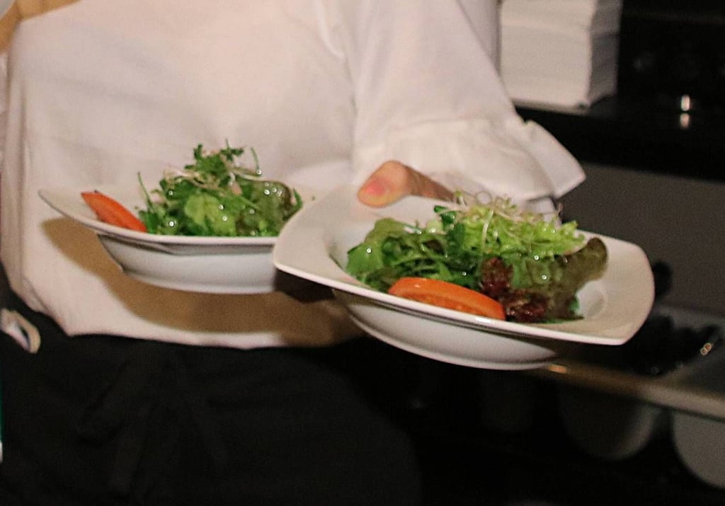 „Appetit auf Ahlen“ Besuch im „Meat & Greet“ am Marktplatz