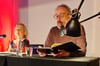 ChrisTine Urspruch und Tom Jacobs lasen unter anderem aus Samuel Butlers Erewhon bei der Veranstaltung im Alten Wartesaal.